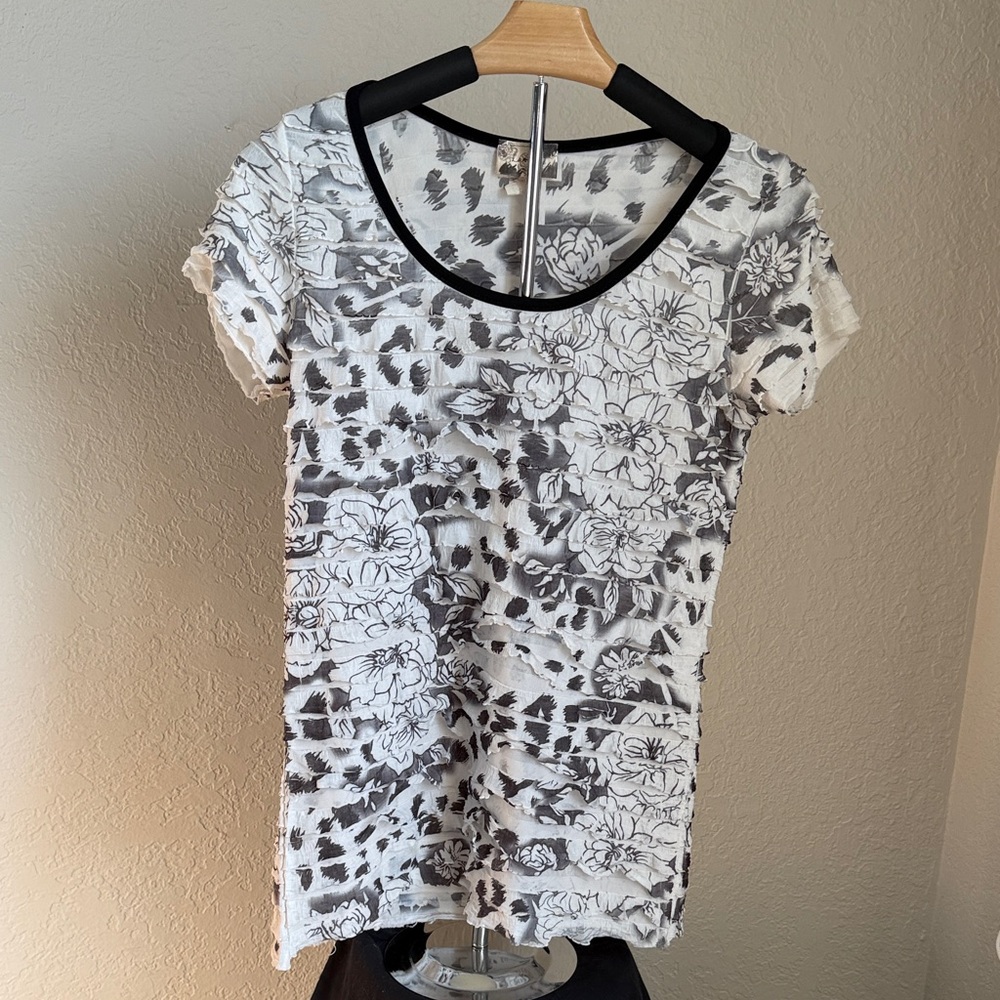 Pleated Black and White Women's Top